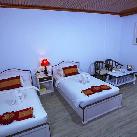 Hotel Queen Mandalay Extérieur photo