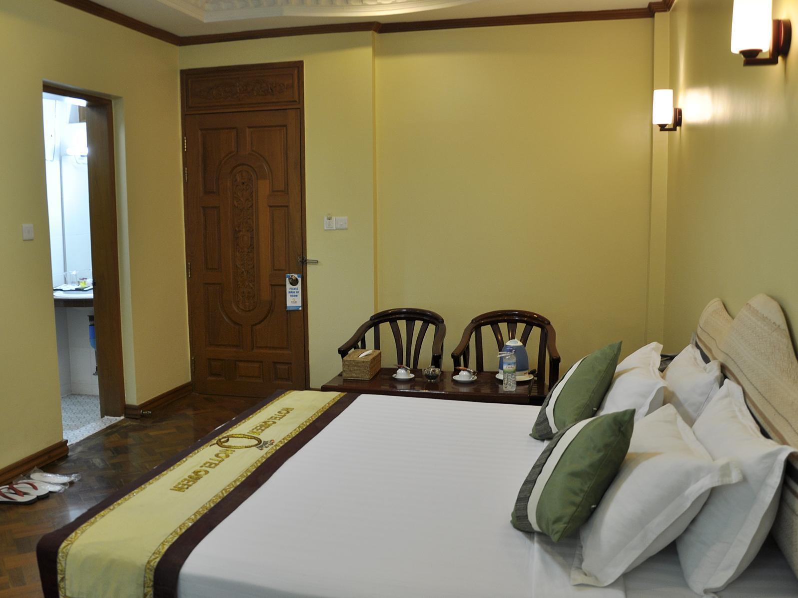 Hotel Queen Mandalay Extérieur photo