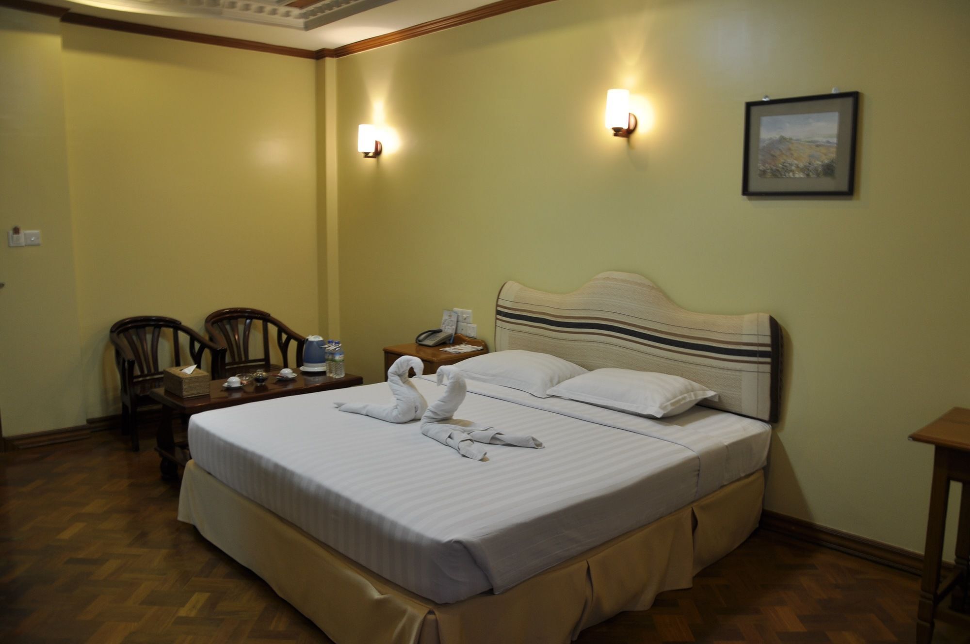 Hotel Queen Mandalay Extérieur photo