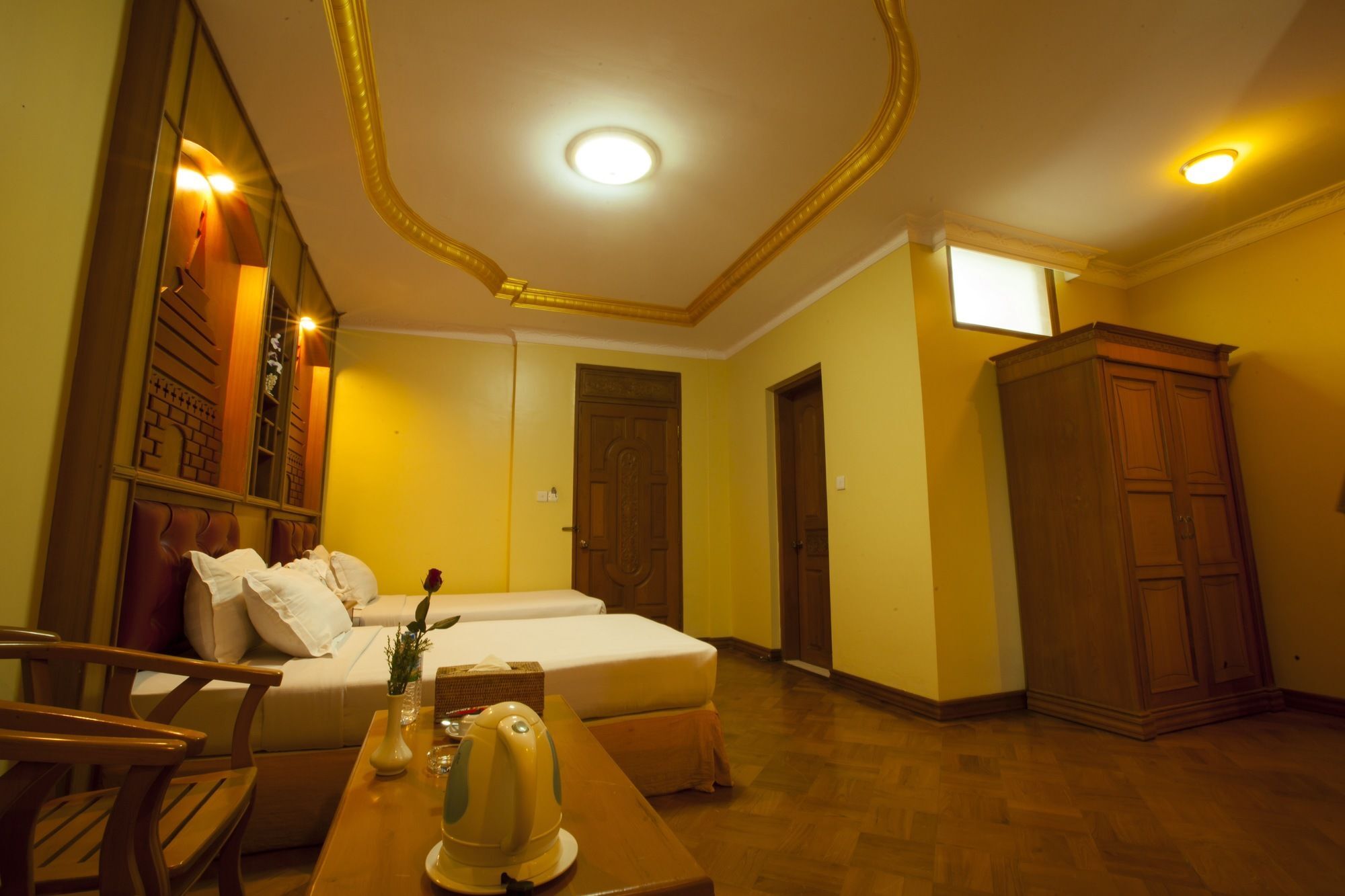 Hotel Queen Mandalay Extérieur photo