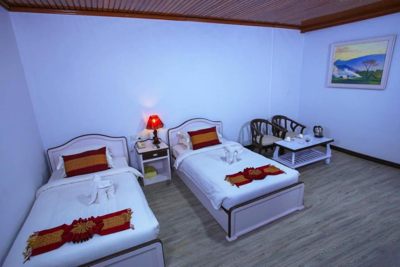 Hotel Queen Mandalay Extérieur photo